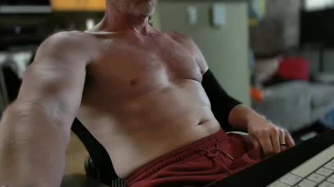 ashbyfulton online show from September 17, 2025, 11:50 pm