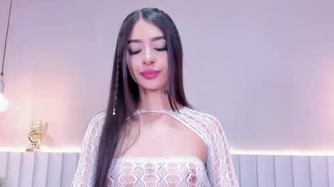 I am Ashley online show from October 8, 2025, 7:33 pm