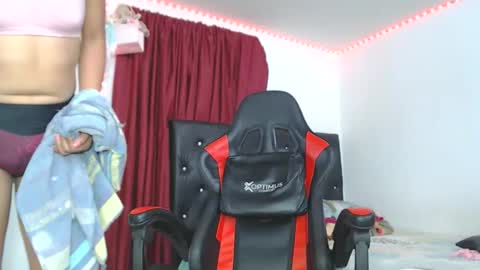 Snapshot of ashelyhots9inches chatting on February 14, 2026, 4:04 pm ashelyhots9inches online show from February 14, 2026, 4:04 pm