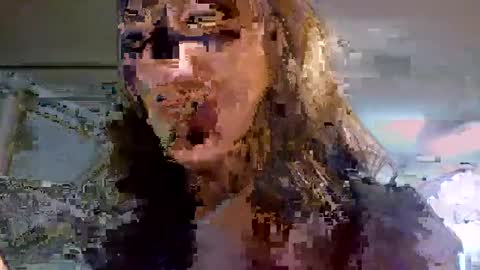 Snapshot of ashelynngrey1986 chatting on December 18, 2024, 1:37 am Ashelynn Grey online show from December 18, 2024, 1:37 am