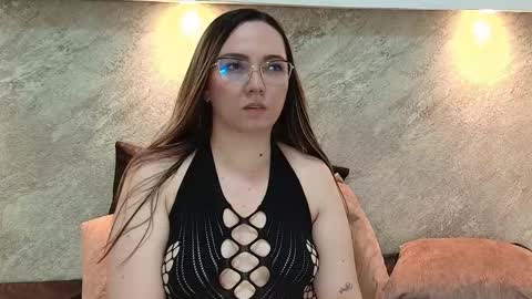 Asley Bennet online show from September 15, 2025, 8:47 am