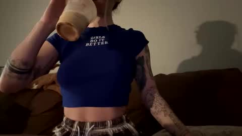 Snapshot of ashleetoocute chatting on February 5, 2026, 6:12 pm ash online show from February 5, 2026, 6:12 pm