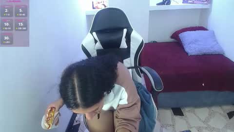 ashley17_ online show from February 1, 2026, 4:33 am