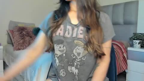 Carolina  online show from December 1, 2024, 10:43 pm