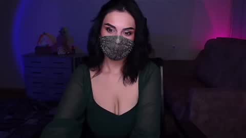   Yasmina   online show from December 20, 2024, 5:36 am