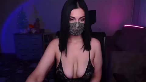   Yasmina   online show from January 6, 2025, 4:47 am