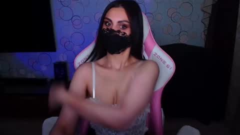   Yasmina   online show from February 10, 2026, 4:05 am