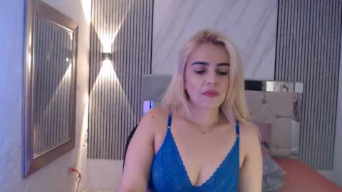 ashley__tylor online show from March 5, 2026, 10:39 pm