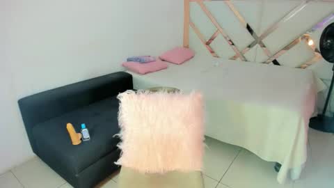 ashley_alexa online show from February 26, 2026, 5:06 am