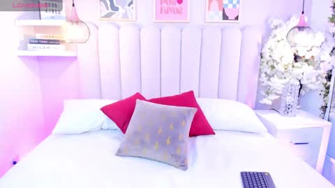 Ashley online show from October 4, 2025, 4:10 am