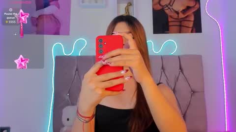 Snapshot of ashley_piinkk chatting on November 4, 2025, 12:04 pm Ashley online show from November 4, 2025, 12:04 pm