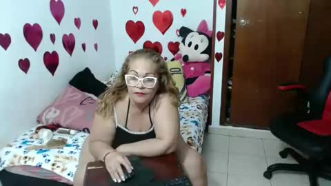 Snapshot of ashley_pink11 chatting on February 7, 2025, 1:04 am ashley pink11 online show from February 7, 2025, 1:04 am