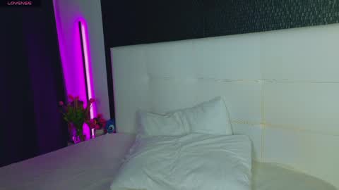 AshleyEtthen online show from April 18, 2026, 7:58 pm