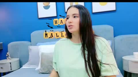 Ashley Evans online show from October 27, 2025, 8:24 pm