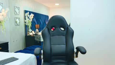 Im Ashley  online show from February 3, 2026, 8:58 pm