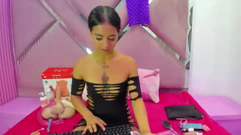 AshleyPrescott online show from October 24, 2025, 2:24 pm