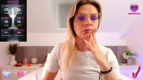 AshleyStorms online show from September 25, 2025, 5:11 am