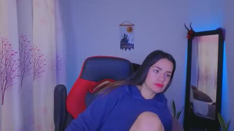 ASHLEY online show from December 3, 2025, 2:37 pm