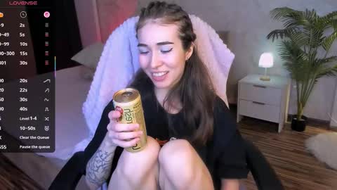 Ashley online show from February 9, 2026, 1:26 pm