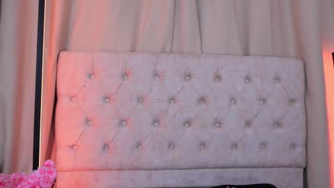 Ashley Lauren online show from December 24, 2024, 7:06 am