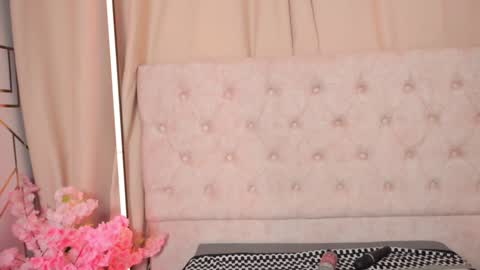 Ashley Lauren online show from January 7, 2025, 9:50 am