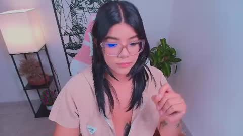Snapshot of ashleyy18__ chatting on June 26, 2026, 6:12 pm Ashleyy18 online show from June 26, 2026, 6:12 pm