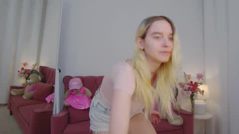 ashly_cherry online show from October 29, 2025, 11:23 am