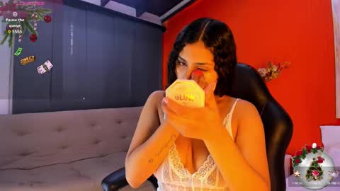 Snapshot of ashly_collin9 chatting on December 31, 2024, 12:15 pm ashly online show from December 31, 2024, 12:15 pm
