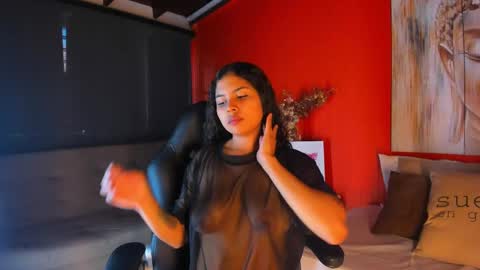 Snapshot of ashly_collin9 chatting on January 14, 2025, 12:24 pm ashly online show from January 14, 2025, 12:24 pm