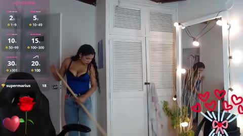 Snapshot of ashly_collin9 chatting on February 15, 2025, 8:54 pm ashly online show from February 15, 2025, 8:54 pm