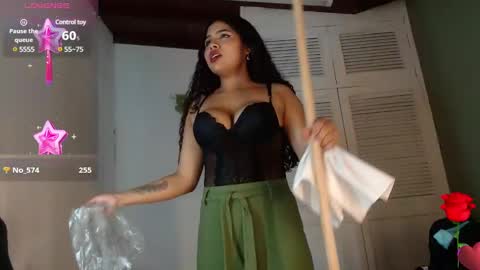 Snapshot of ashly_collin9 chatting on February 27, 2025, 9:04 pm ashly online show from February 27, 2025, 9:04 pm