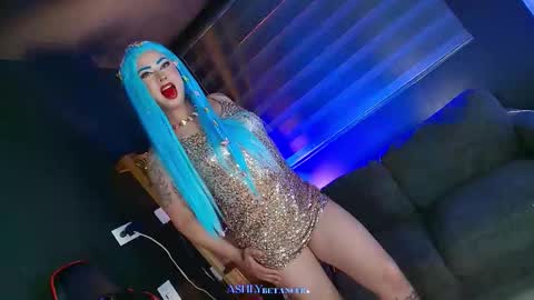 Ashly Betancur  online show from October 11, 2025, 8:51 pm