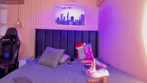 ashlye_miller_ online show from December 5, 2024, 6:43 am