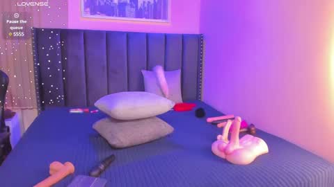 ashlye_miller_ online show from December 11, 2024, 7:09 am