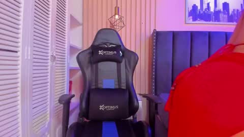 ashlye_miller_ online show from December 18, 2024, 7:04 am