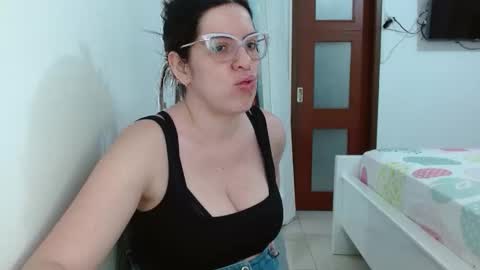 Snapshot of ashlymoon chatting on May 13, 2026, 11:22 pm AshlyMoon online show from May 13, 2026, 11:22 pm