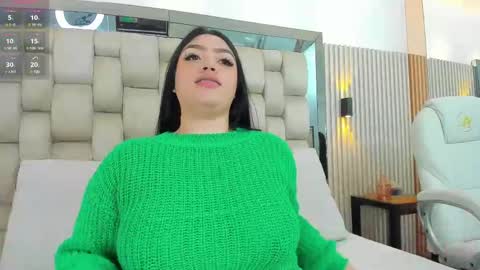 Snapshot of ashlyn_parker chatting on February 2, 2025, 7:35 pm ashlyn online show from February 2, 2025, 7:35 pm