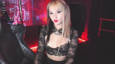 Mila online show from January 24, 2025, 10:11 am