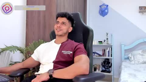 my name real is camilo online show from December 11, 2024, 8:36 am