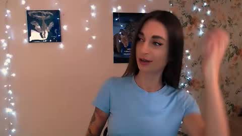 Snapshot of asia_n_ chatting on October 29, 2025, 8:16 am asia_n_ online show from October 29, 2025, 8:16 am