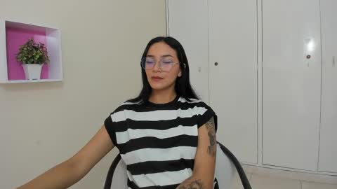 Camila online show from February 26, 2025, 12:58 pm