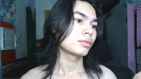 asian_babyboi online show from April 9, 2026, 9:42 pm