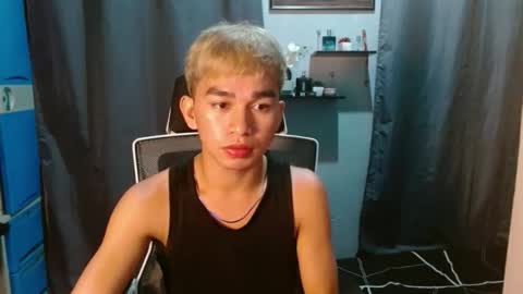 asian_chick931262 online show from January 12, 2026, 5:18 pm