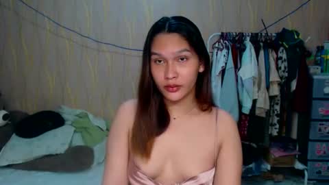 Snapshot of asian_glamm chatting on April 15, 2026, 5:31 pm ANITA online show from April 15, 2026, 5:31 pm