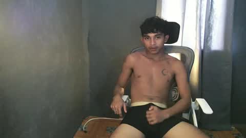 Snapshot of asian_hunk_moreno chatting on July 2, 2026, 4:29 am Yuri online show from July 2, 2026, 4:29 am