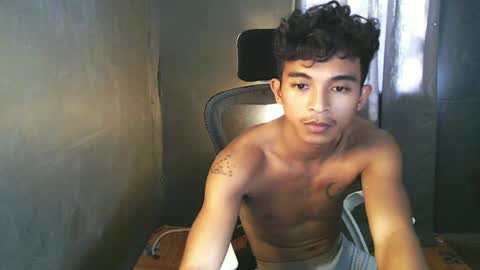 Snapshot of asian_hunk_moreno chatting on July 3, 2026, 6:20 am Yuri online show from July 3, 2026, 6:20 am