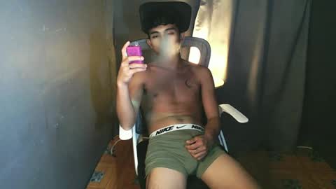 Snapshot of asian_hunk_moreno chatting on July 3, 2026, 6:36 pm Yuri online show from July 3, 2026, 6:36 pm
