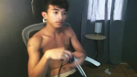 Snapshot of asian_hunk_moreno chatting on July 8, 2026, 5:45 am Yuri online show from July 8, 2026, 5:45 am