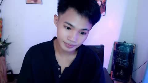 asian_lover05 online show from October 7, 2025, 3:53 pm