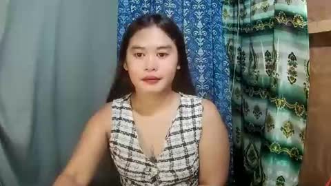 Snapshot of asian_nova chatting on December 18, 2025, 2:45 pm asian_nova online show from December 18, 2025, 2:45 pm